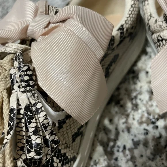 Jolimall Snakeskin Print Sneaker Shoes with Tassels Size 6 - Picture 6 of 12